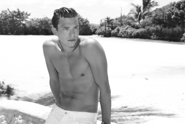 MIAMI PHOTOGRAPHERS JOAQUIN PALTING.jpg