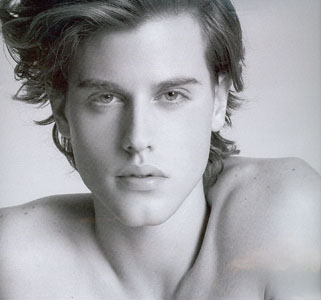 GROUP MODEL MANAGEMENT