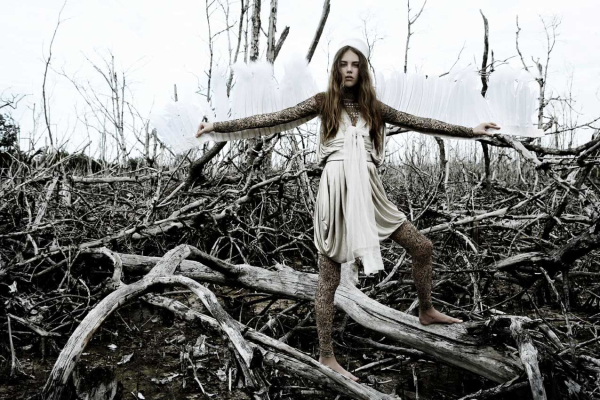 BÈLA ADLER & SALVADOR FRESNEDA : Model: Paulina (NBT),  Editorial YO DONA Mexico