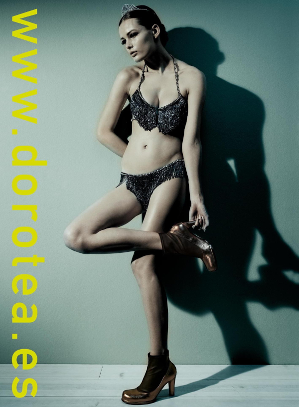BÈLA ADLER & SALVADOR FRESNEDA : Client: Dorotea, Make Up: Sonia Peña, Styling: Alberto Murta