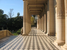:  gallery