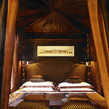 :  gallery