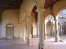 :  gallery