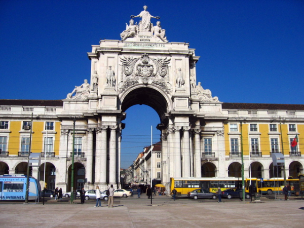 Travelling Films & Productions