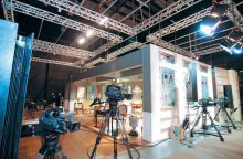 :  gallery