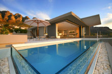 :  gallery