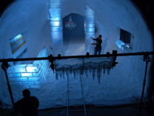 :  gallery