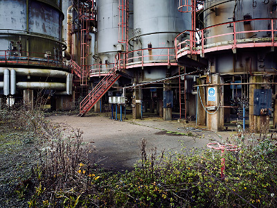 London: Julian Calverley