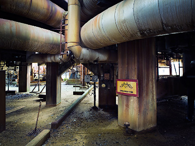 London: Julian Calverley