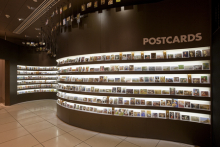:  gallery