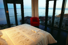 :  gallery