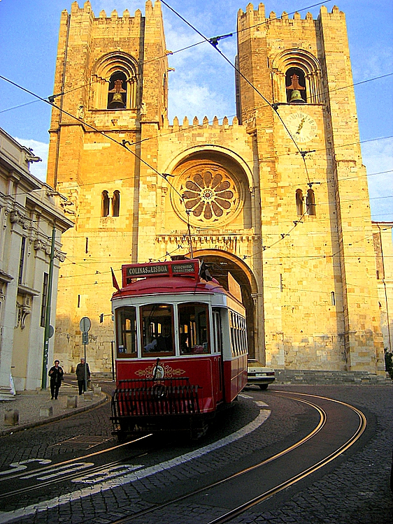 Travelling Films & Productions