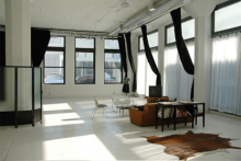 :  gallery
