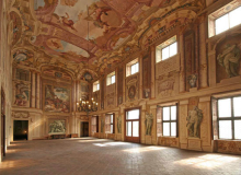:  gallery