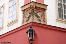 :  gallery