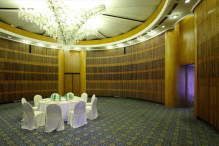 :  gallery