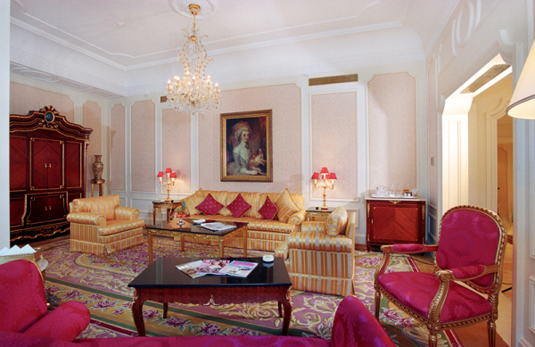 The Bentley - Waldorf Astoria Collection