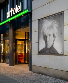 :  gallery
