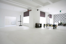 :  gallery