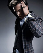 COVER PHOTO: MARIO PRINCIPE