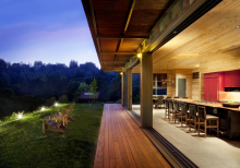 :  gallery