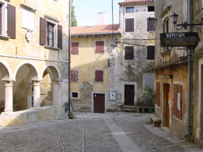 Croatia: Adriatic Productions 