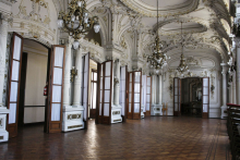:  gallery