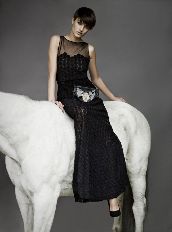  : Photographer: christoph köstlin, Styling: yvonne reichmuth , Hair + Make Up: rachel wolfisberg, Model: ronja f. (option), Photographers' Assistant: regina jäger 