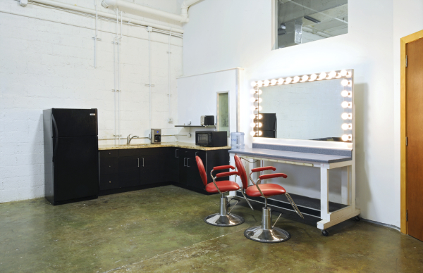 Aperture Professional Studios & Supply