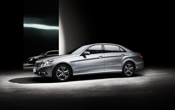 Till  Leeser  : Client: BBDC (Beijing Benz Daimler Chrysler), Agency: Jung von Matt, Hamburg
