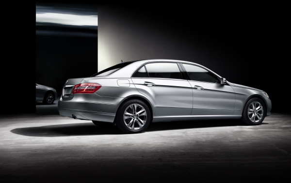 Till  Leeser  : Client: BBDC (Beijing Benz Daimler Chrysler), Agency: Jung von Matt, Hamburg