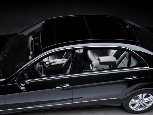 Till  Leeser  : Client: BBDC (Beijing Benz Daimler Chrysler), Agency: Jung von Matt, Hamburg