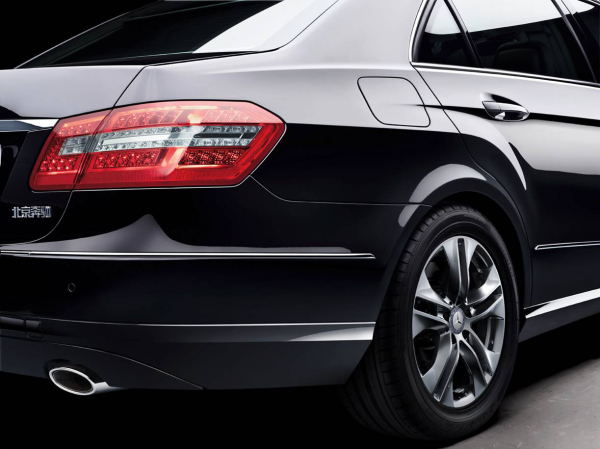 Till  Leeser  : Client: BBDC (Beijing Benz Daimler Chrysler), Agency: Jung von Matt, Hamburg
