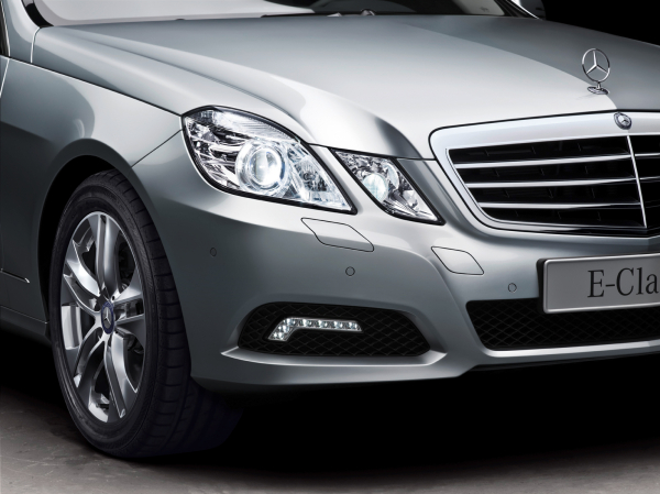 Till  Leeser  : Client: BBDC (Beijing Benz Daimler Chrysler), Agency: Jung von Matt, Hamburg