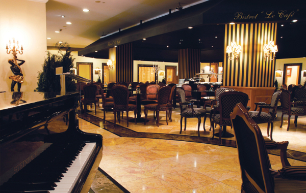 Dom Pedro Palace Hotel
