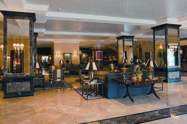 Dom Pedro Palace Hotel