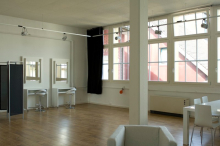 :  gallery