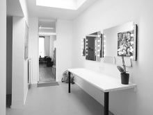 :  gallery