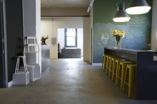 :  gallery
