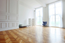 :  gallery