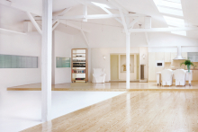 :  gallery