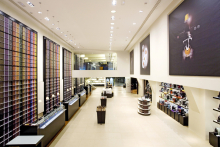 :  gallery