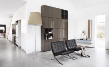 :  gallery