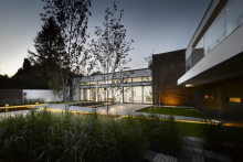 :  gallery