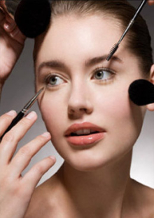 Hair + Make Up: Veronica SJoen gallery