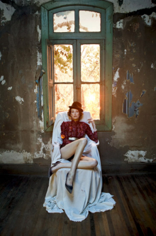 :  gallery