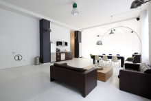 :  gallery