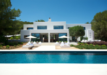 :  gallery