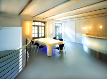 :  gallery