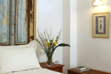 :  gallery